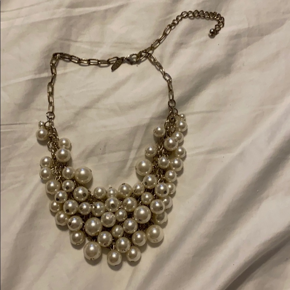 FREE W/ purchase “Pearl” statement necklace